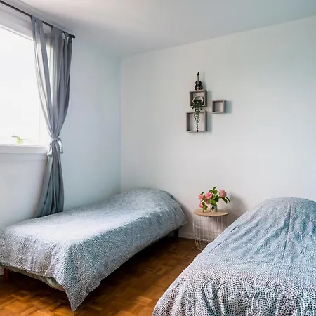 Apartment La Reine Cozy Spacing *